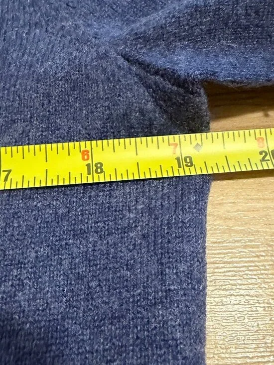 J. Crew Blue 100% Cashmere Crewneck Crew Sweater – Size S / Small - Picture 5 of 8